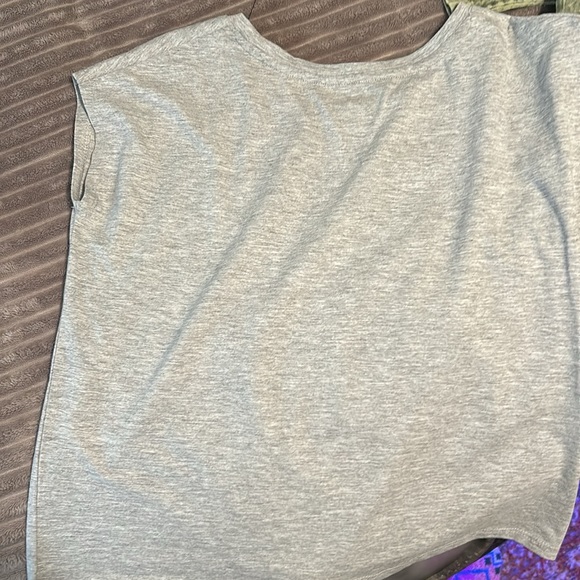 New - Picture 2 of 3